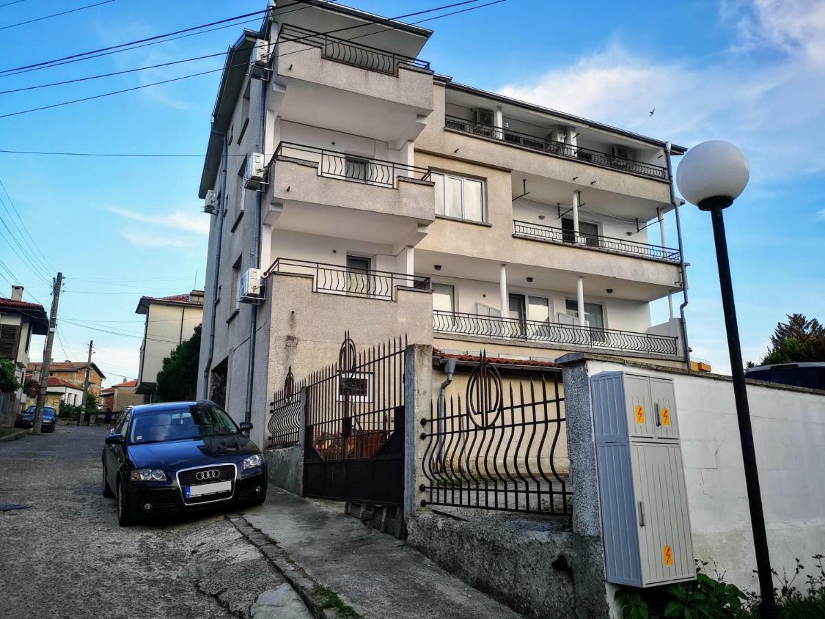 Guestrooms Stoyanovi TTchernomorets Extérieur photo