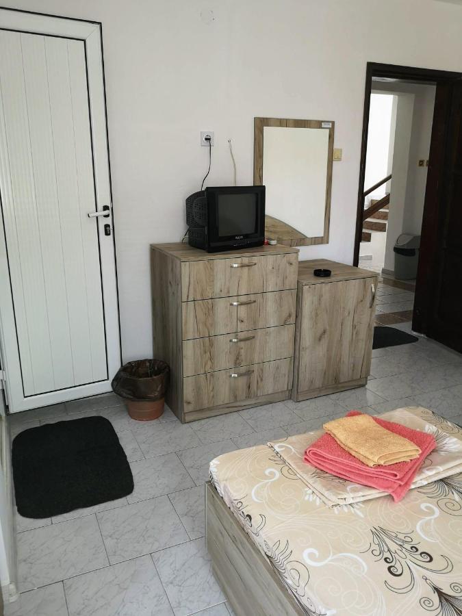 Guestrooms Stoyanovi TTchernomorets Extérieur photo