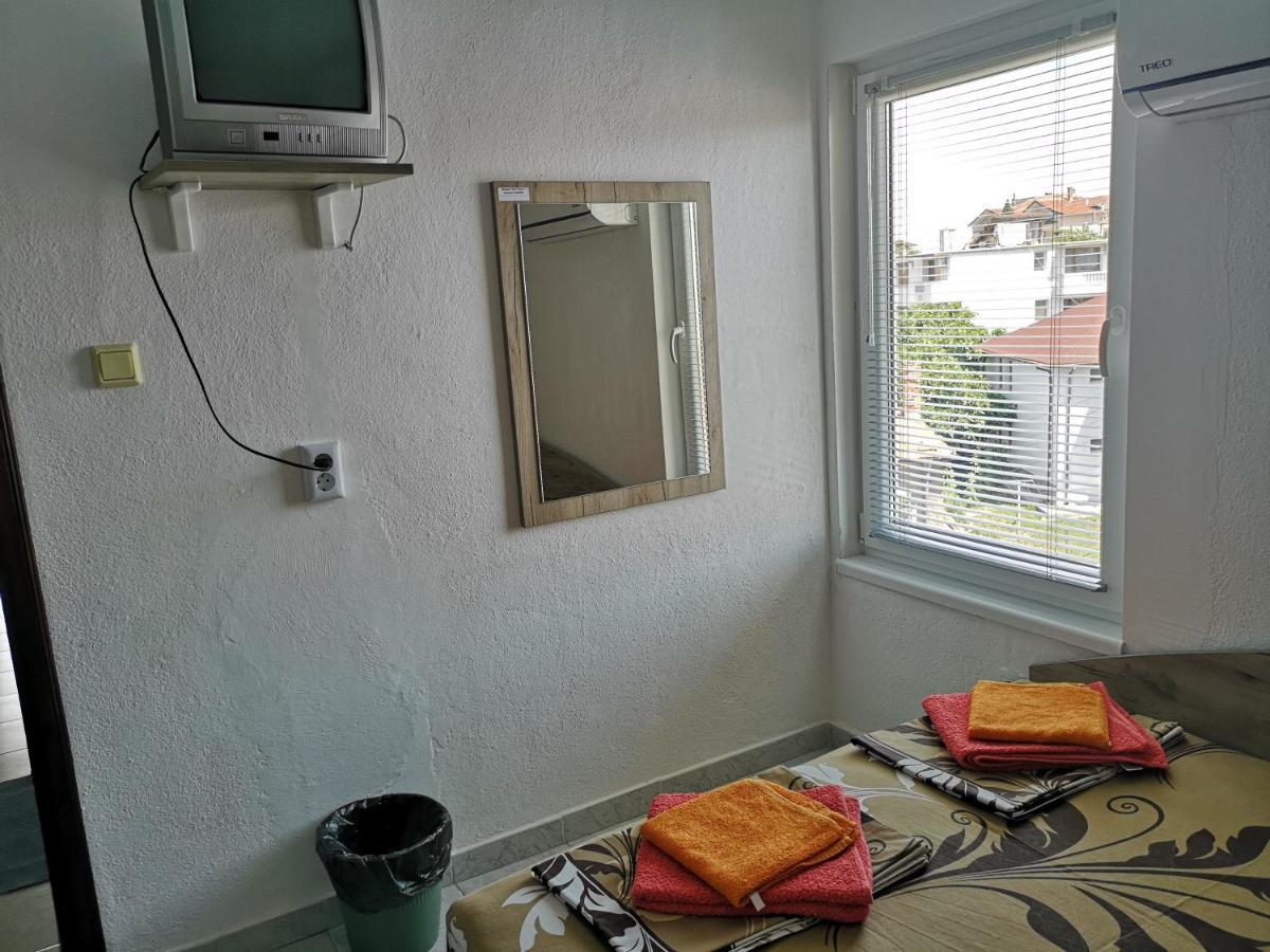 Guestrooms Stoyanovi TTchernomorets Extérieur photo